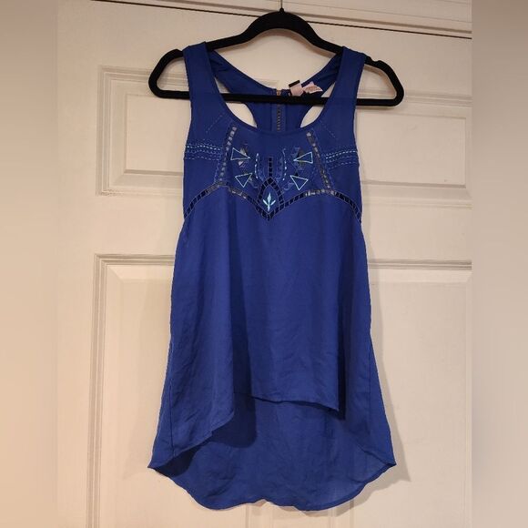 Love on a Hanger blue flowey tank M - Picture 1 of 3